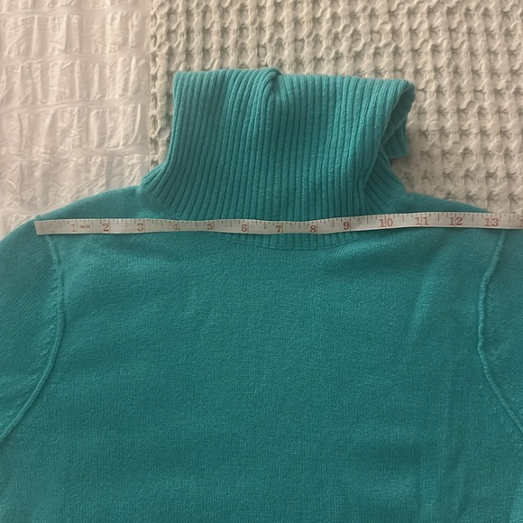 AQUA 100% Cashmere Turtleneck Sweater Teal Blue Size XS Winter Holiday Cozy Warm - Picture 6 of 6